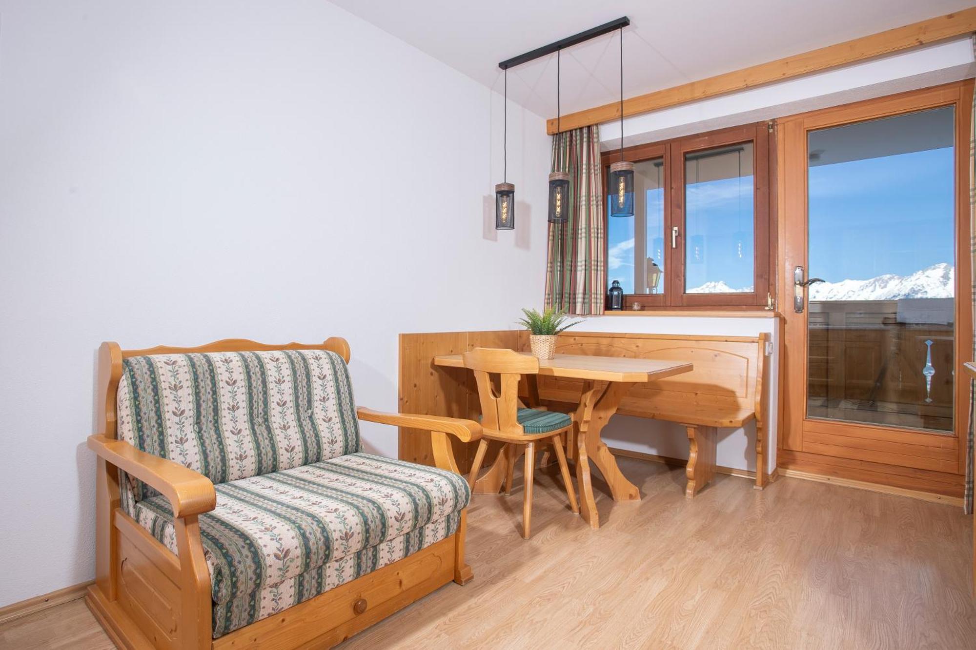 Alpenrelax Krepperhuette Hotel Volders Exterior photo